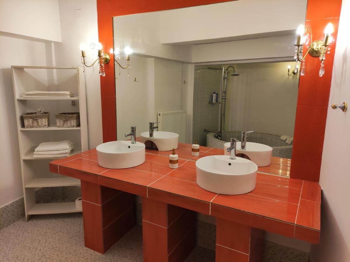Superior Chic Family Apartment Калампака Экстерьер фото